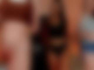 Live cam show with coffeeish - Skinny on Milfs Live