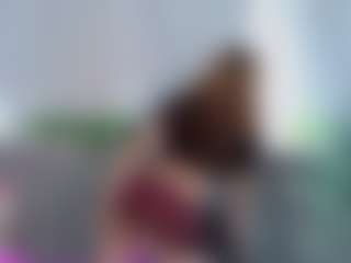 Live cam show with Kanmi - Upskirt on CamClone