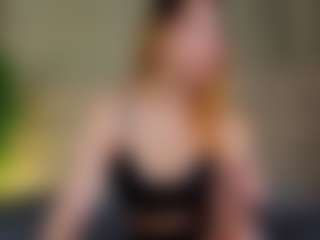 Live cam show with Kanmi - Upskirt on Latina Girls