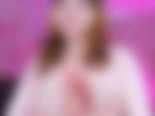Live cam show with Eva-Blossom - Facial on Camsoda