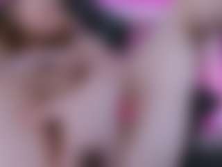 Live cam show with Eva-Blossom - Double Penetration on fapnchat