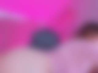 Live cam show with Eva-Blossom - Facial on Camsoda