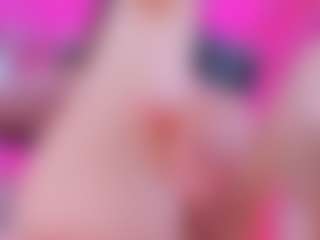 Live cam show with Eva-Blossom - Gagging on Camsoda