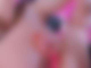 Live cam show with Eva-Blossom - Fingering on Camsoda