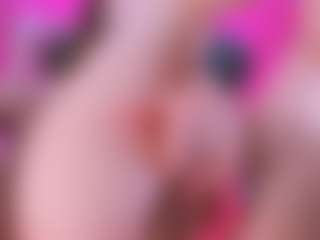 Live cam show with Eva-Blossom - Smoking on Dare Cams