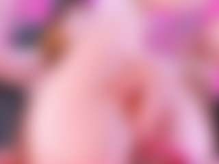 Live cam show with Eva-Blossom - Ass Bouncing on Gym Cam Girls