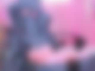 Live cam show with Eva-Blossom - Double Penetration on Dolls Live