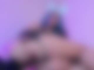 Live cam show with Franchezcaa - Hairy Pussy on camtv