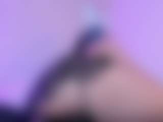 Live cam show with Franchezcaa - Striptease on livesuperchat.net