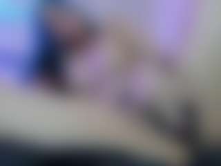 Live cam show with Franchezcaa - Black on UwU Esports