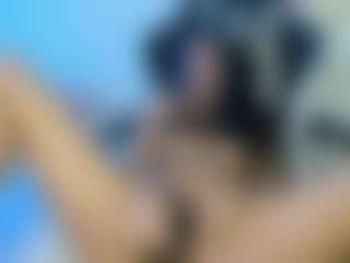 Live cam show with Franchezcaa - Bush on fapnchat