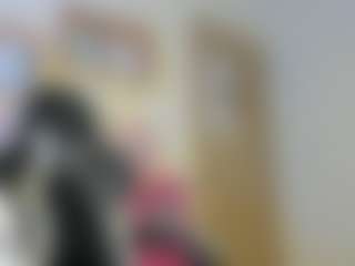 Live cam show with Franchezcaa - Black Petite on Camsoda