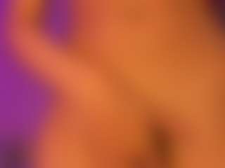 Live cam show with Franchezcaa - Upskirt on StripNow