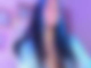 Live cam show with Franchezcaa - Innocent on Latina Girls