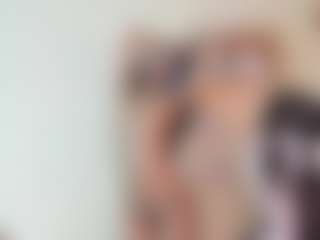 Live cam show with Franchezcaa - Smoke on Camsoda