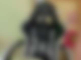 Live cam show with Franchezcaa - Smoke on crypto-cams