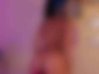 Live cam show with Franchezcaa - Innocent on Camsoda