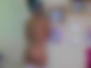 Live cam show with Franchezcaa - Smoke on CamwithHer