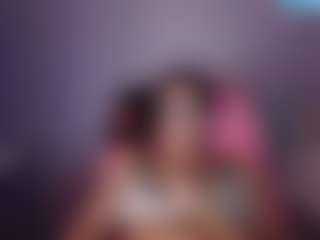 LuckyLinda27's Live Sex Cam Show
