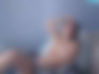 LuckyLinda27's Live Sex Cam Show