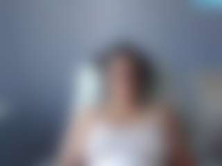LuckyLinda27's Live Sex Cam Show