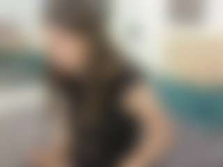 Live cam show with Molly-Miavka - Brown Hair on StripNow
