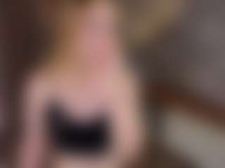 Temptress Emma's Live Sex Cam Show