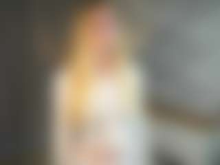 Temptress Emma's Live Sex Cam Show