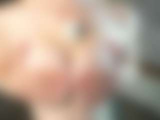 Live cam show with Temptress Emma - Red Hair on PervPlay.com