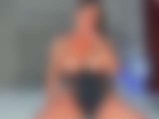 Live cam show with ValeryDiamondx - Mature on Instabang
