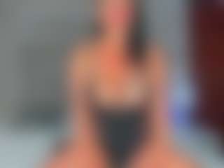 Live cam show with ValeryDiamondx - Smoking on mypornchat.com