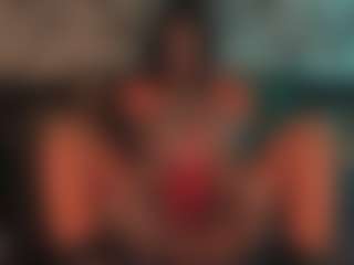 Live cam show with Victoria-Venus - Brown Eyes Curvy on Camiplay Live