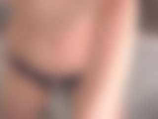 ArethaOvalles's Live Sex Cam Show