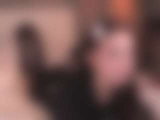 Live cam show with ArethaOvalles - Genital Piercings on liverealitysex.com