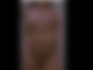 Leemoyalune's Live Sex Cam Show