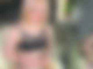 Live cam show with Tessa - Blue Eyes on AdultVida.com