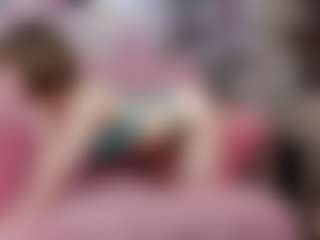 VelvetCares's Live Sex Cam Show