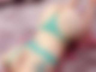 VelvetCares's Live Sex Cam Show