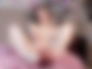 Live cam show with VelvetCares - Brown Hair Petite on xxxlivecams.org