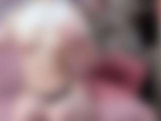 VelvetCares's Live Sex Cam Show