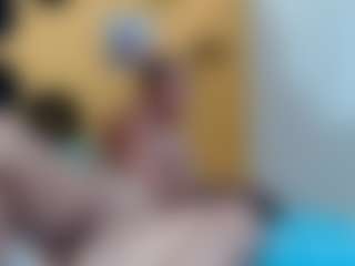 yeilamassbig's Live Sex Cam Show