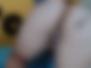 yeilamassbig's Live Sex Cam Show