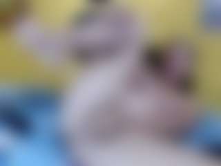 yeilamassbig's Live Sex Cam Show