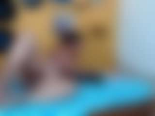 yeilamassbig's Live Sex Cam Show