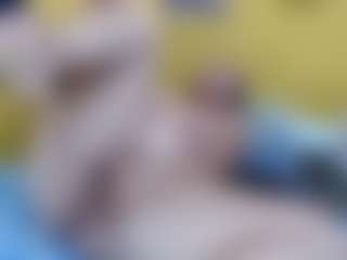 yeilamassbig's Live Sex Cam Show