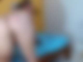yeilamassbig's Live Sex Cam Show