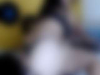 yeilamassbig's Live Sex Cam Show