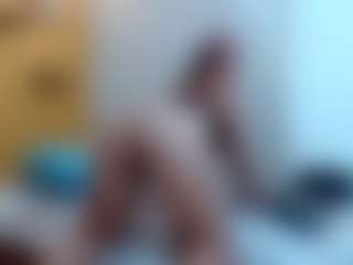 Live cam show with yeilamassbig - Blowjob on Camsoda