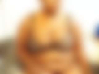 Busty42DDZA's Live Sex Cam Show