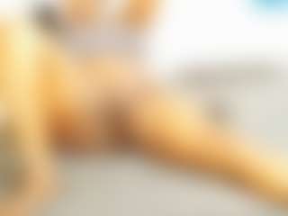 Busty42DDZA's Live Sex Cam Show